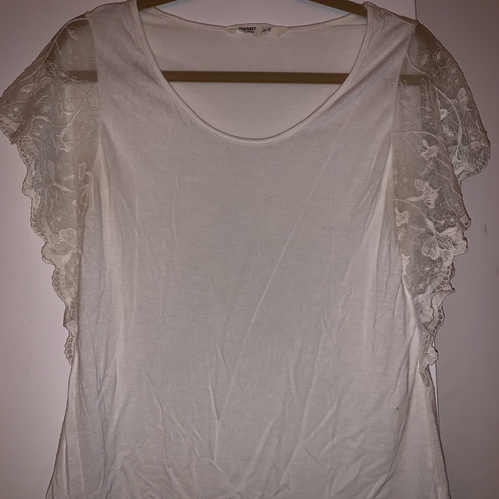 Off white laced sleeve shirt